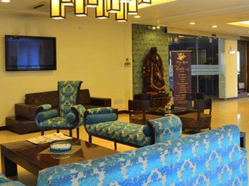 Hotel Clark Heights Yeni Delhi Dış mekan fotoğraf