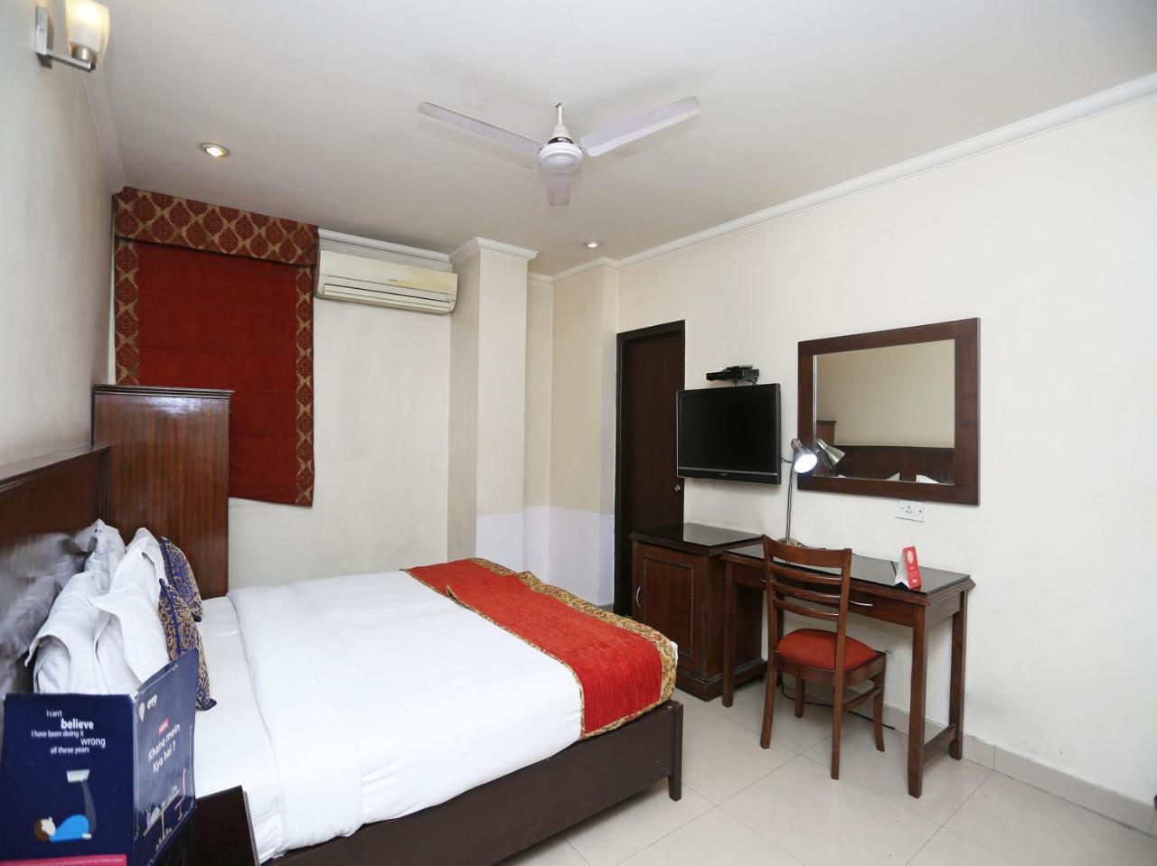 Hotel Clark Heights Yeni Delhi Dış mekan fotoğraf