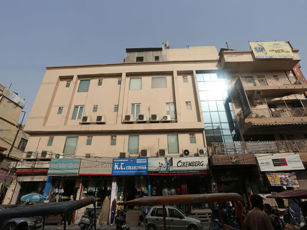 Hotel Clark Heights Yeni Delhi Dış mekan fotoğraf