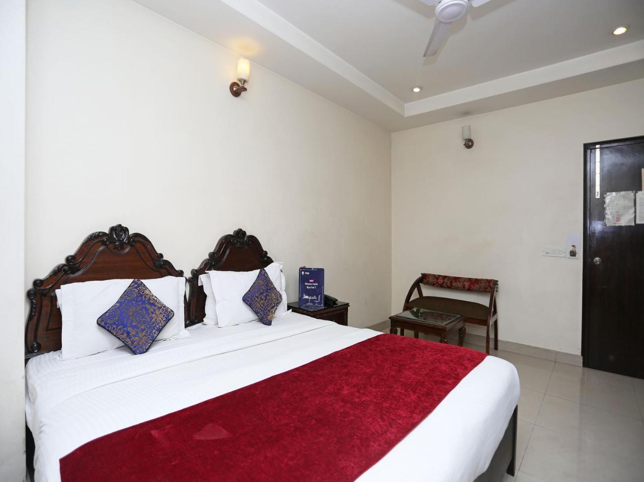 Hotel Clark Heights Yeni Delhi Dış mekan fotoğraf
