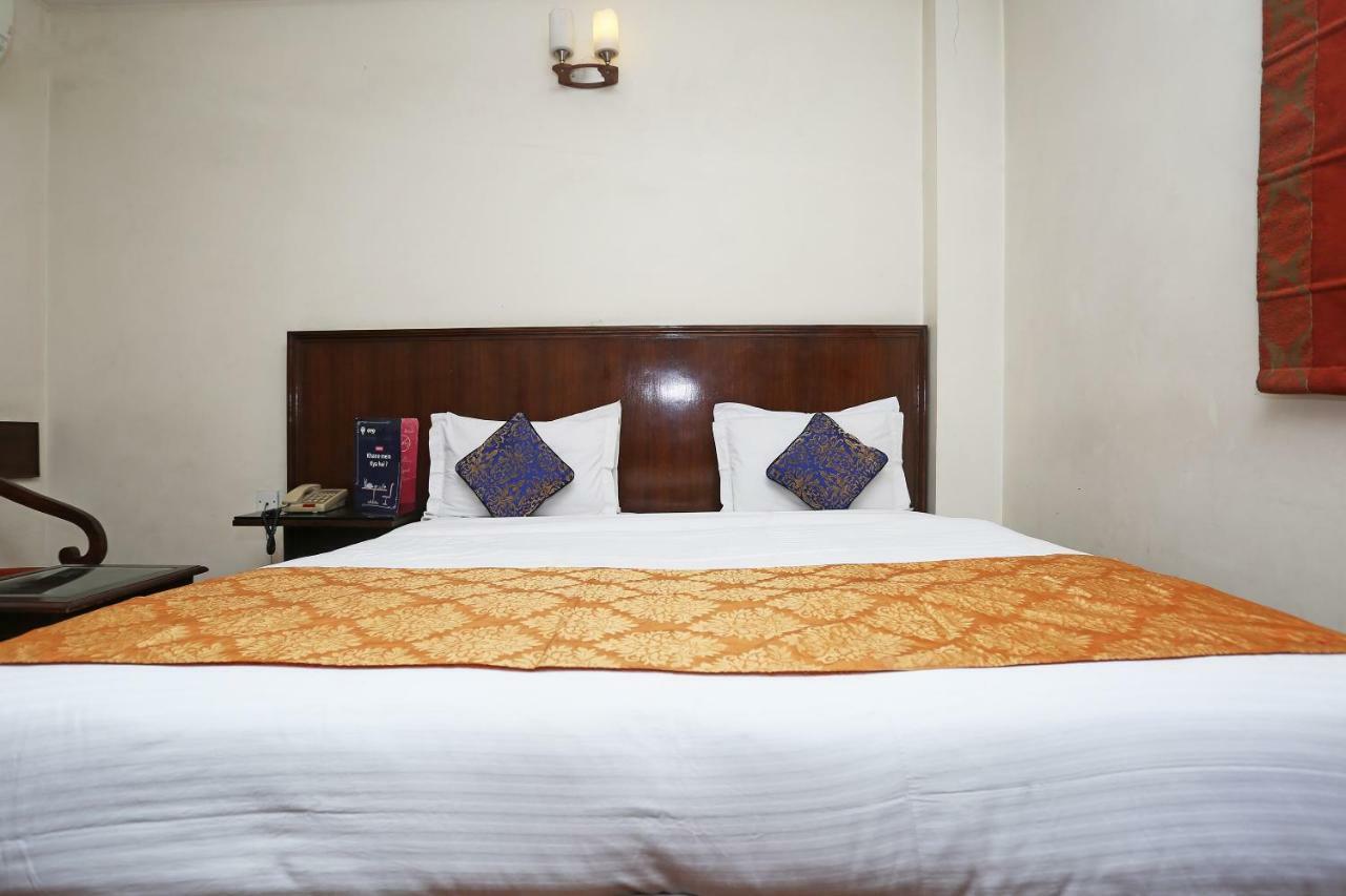 Hotel Clark Heights Yeni Delhi Dış mekan fotoğraf