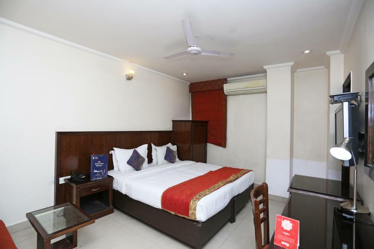 Hotel Clark Heights Yeni Delhi Dış mekan fotoğraf